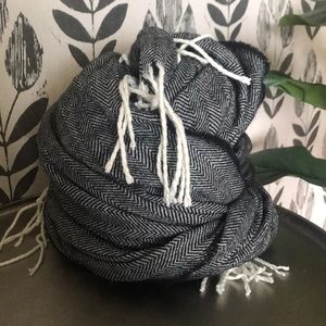 •Abercrombie and Fitch Fringe Scarf•